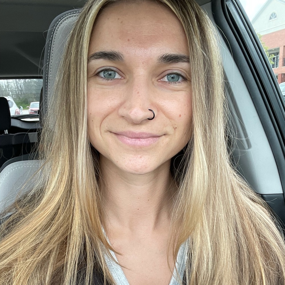 Meet your Posher, Gabi